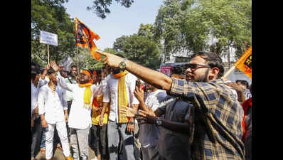 Hindu group protests atrocities on minorities in Bangladesh