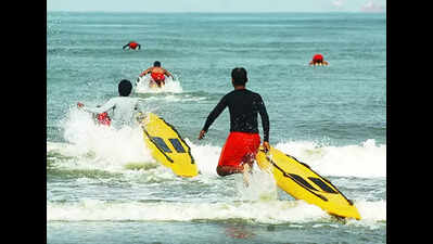 Tourists saved by lifeguards off beaches