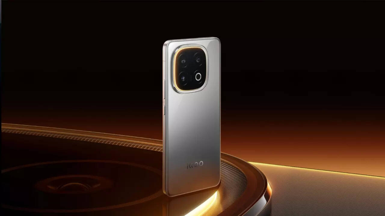 iQoo 13 with Snapdragon 8 Elite chipset launched in India: Price, specs and  more - Times of India