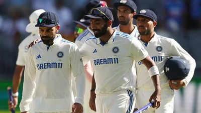 Former England captain hails brave 'India' for not playing this player in Perth Test