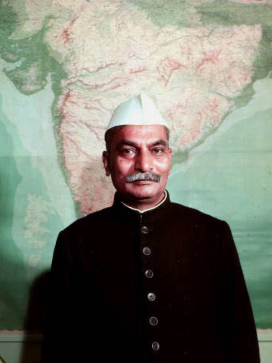 Dr. Rajendra Prasad's inspiring quotes, educational journey, and career ...