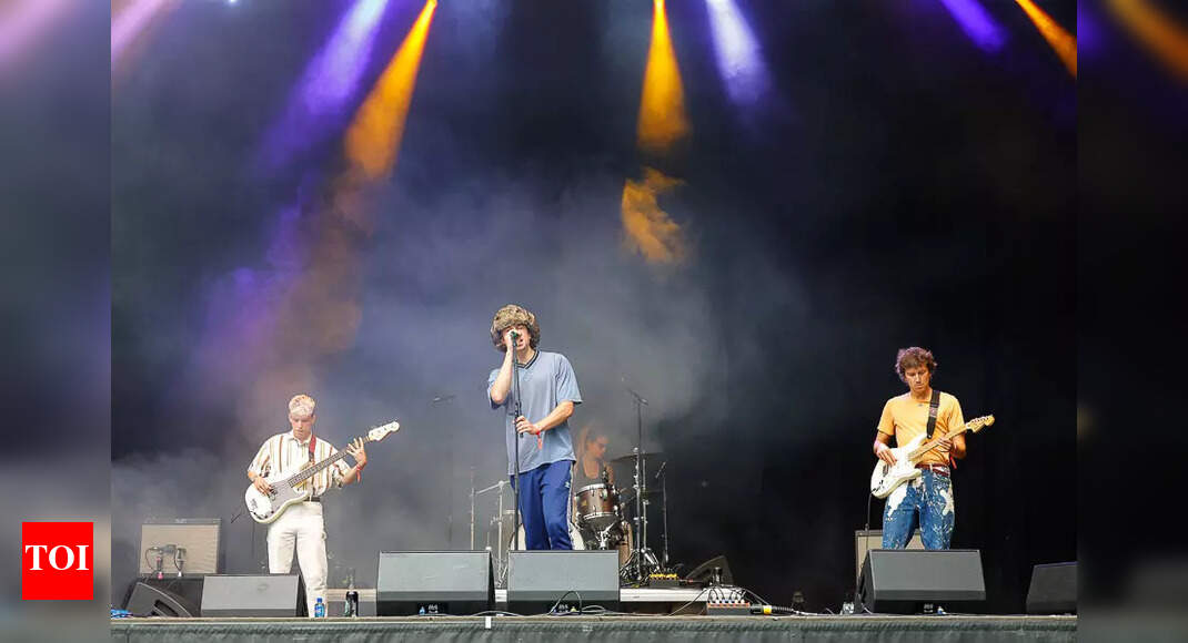 Welcome to USA: English rock band robbed at gunpoint in California | World News