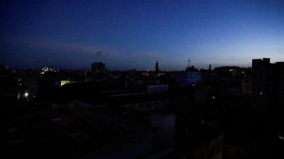 Power grid collapse plunges Cuba into darkness