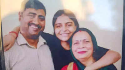 South Delhi horror: Youth murders Army veteran father, mother and sister | Delhi News – Times of India