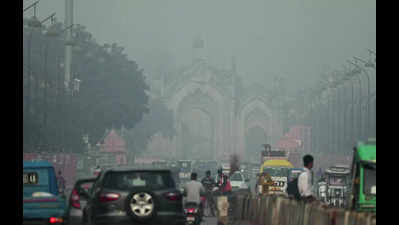 Delhi air pollution: Air quality improves to 'moderate' after weeks