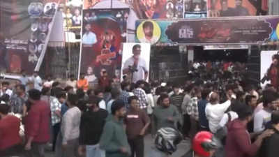  Hyderabad police file criminal case against Sandhya Theater