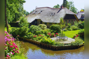 7 stunning European destinations where cars are banned