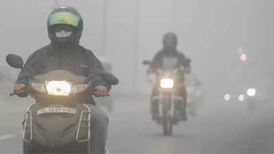 Delhi wakes to 8.5°C chill, AQI improves to 'moderate'