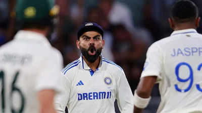 He's got no clue, Jass! Virat Kohli's stump mic gold steals the show