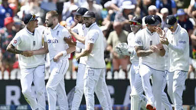 2nd Test: England take mammoth lead of 533 runs in Wellington after Gus Atkinson hat-trick