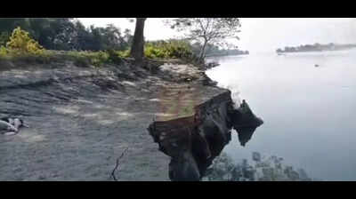 Women from 18 Dibrugarh villages offer prayers seeking protection from Brahmaputra erosion