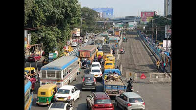 Ultadanga bridge work clogs traffic on VIP Road