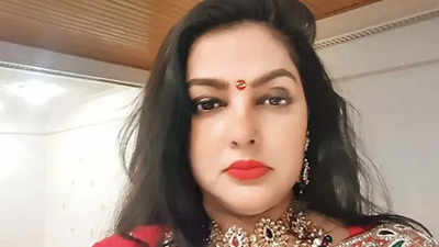 Mamta Kulkarni clarifies her return to India: 'No Bollywood comeback or Bigg Boss,' compares journey to Gautam Buddha - 'Main satya ki khoj mein nikli thi'