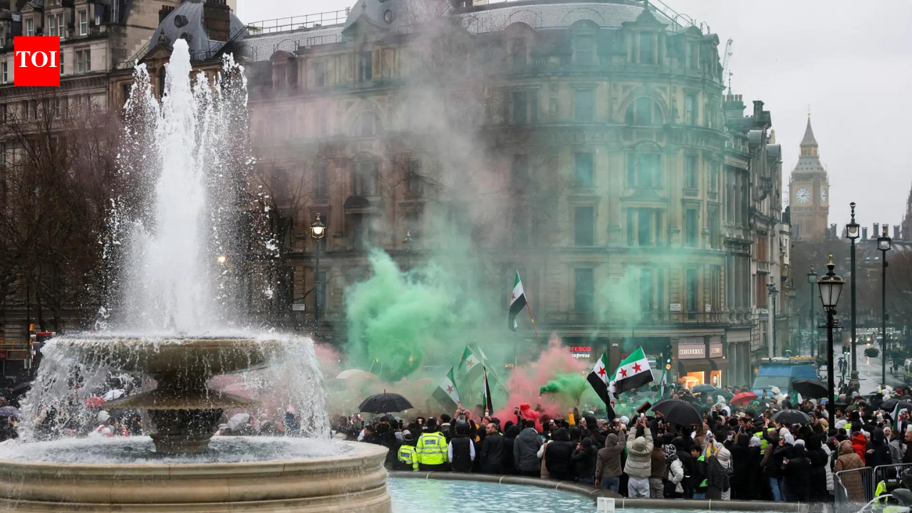 People throng Trafalgar Square in London to celebrate Bashar al-Assad's ...