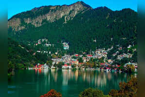 Most photogenic lake destinations to visit in Uttarakhand for year-end adventure
