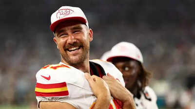 Travis Kelce reflects on NFL Walter Payton Man of the Year nomination, thanks Chiefs’ Hunt family