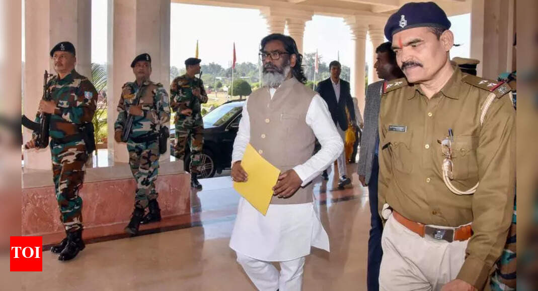 J’khand govt takes action to help stranded workers in Cameroon | Ranchi ...