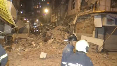 Mumbai: Portion of four-storey building collapses at Bhendi Bazaar in Dongri