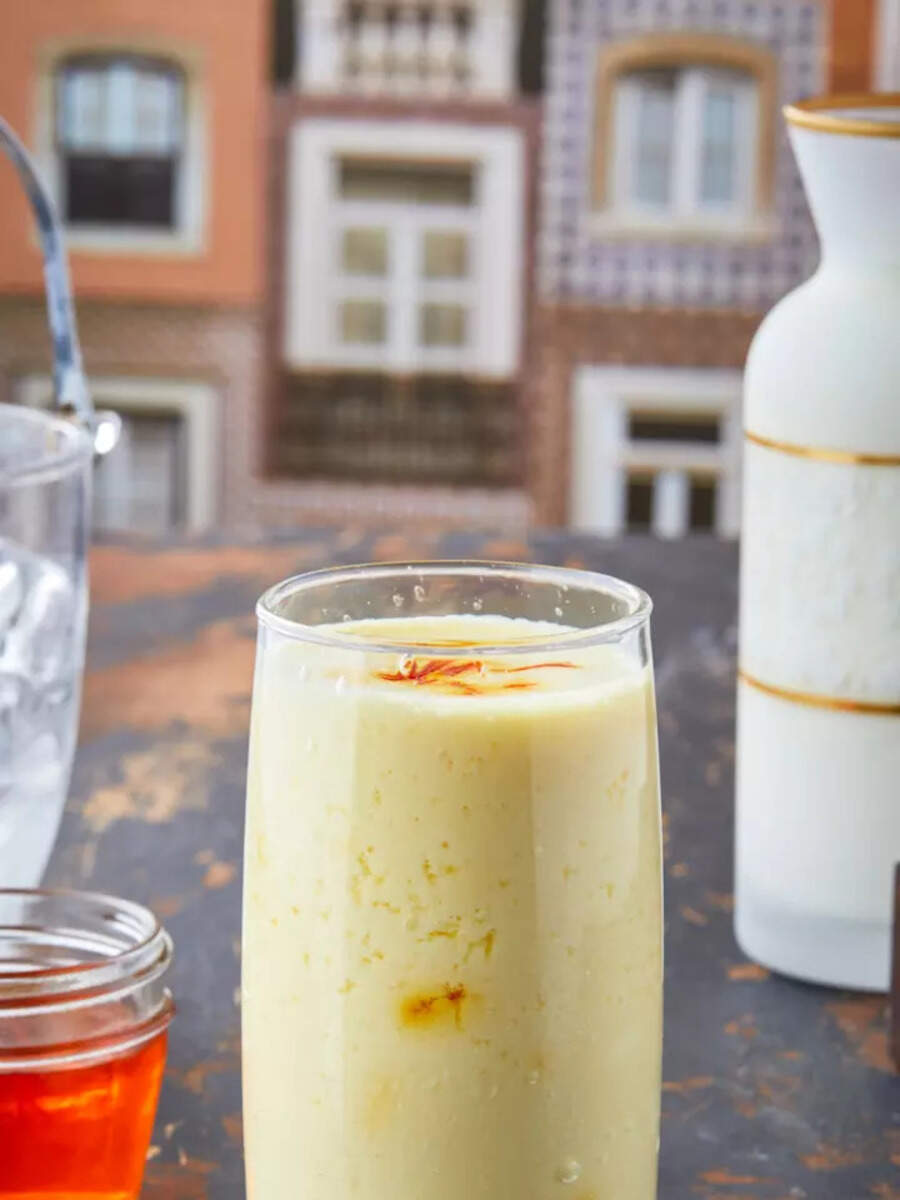 How to prepare Winter Kesar Drink for a glowing skin | Times of India