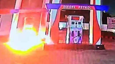 Youths torch Ajmer fuel station over Rs 500 dispute, four arrested
