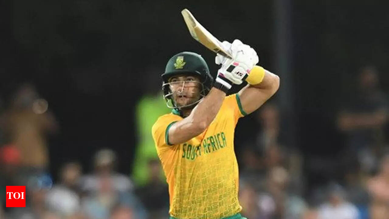 【希少】FREE SOUTH AFRICA - ROTTEN RANKS South Africa defeated New Zealand by 19 runs in the fourth T20I