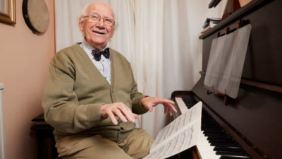 88-year-old retired reverend gets distinction in grade 8 piano after 67 years of ga