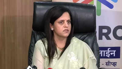 Mumbai Metro MD Ashwini Bhide is principal secretary to Maharashtra CM Devendra Fadnavis