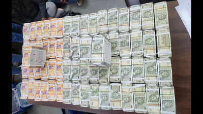 Three caught using kids play money to dupe people