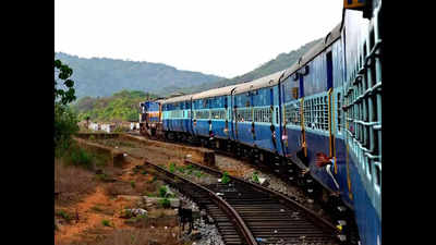 Megablock on Central Railway suburban to inconvenience commuters today