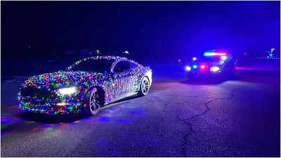 Christmas lights on cars: Is it legal in US? Police stop Ford Mustang driver in Wyoming