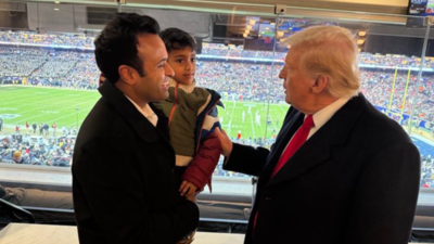 Vivek Ramaswamy's 4-word explanation for why MAGA leaders carry their children to workplaces