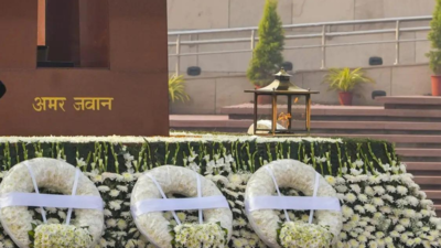 Vijay Diwas: PM Modi, Rahul Gandhi pays tribute to heroes of 1971 war