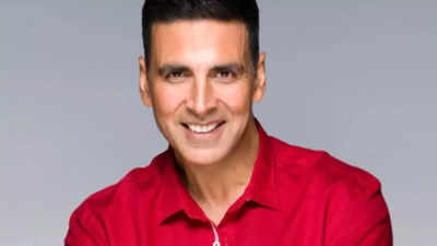 Akshay Kumar's funny reaction to reporter about his eye injury on the set of 'Housefull 5' goes viral: 'I can see you'