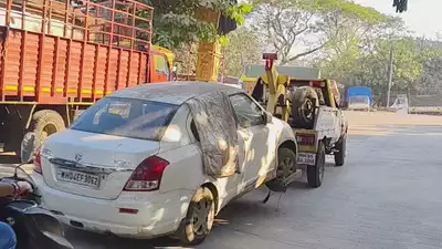 Ulhasnagar Municipal Corporation cracks down on abandoned vehicles to ease traffic congestion