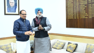Central government open for talks on farm issues, fast by Dallewal: Ex-MP Jagmeet Singh Brar after meeting agriculture minister