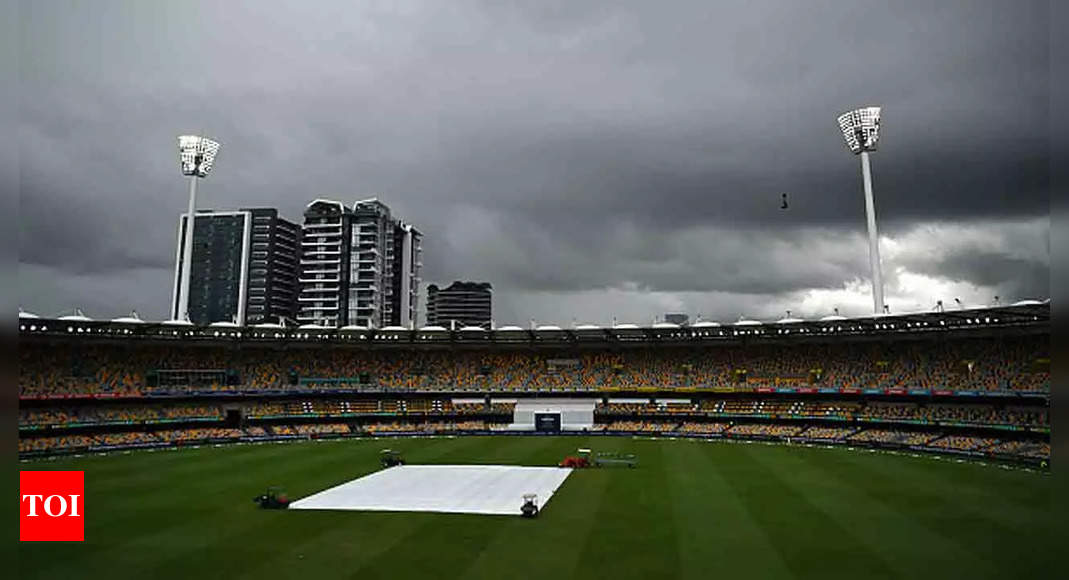 India vs Australia Live Score, Brisbane Weather Forecast, 3rd Test Day 5: India 260 all out, Australia innings delayed due to rain  – The Times of India