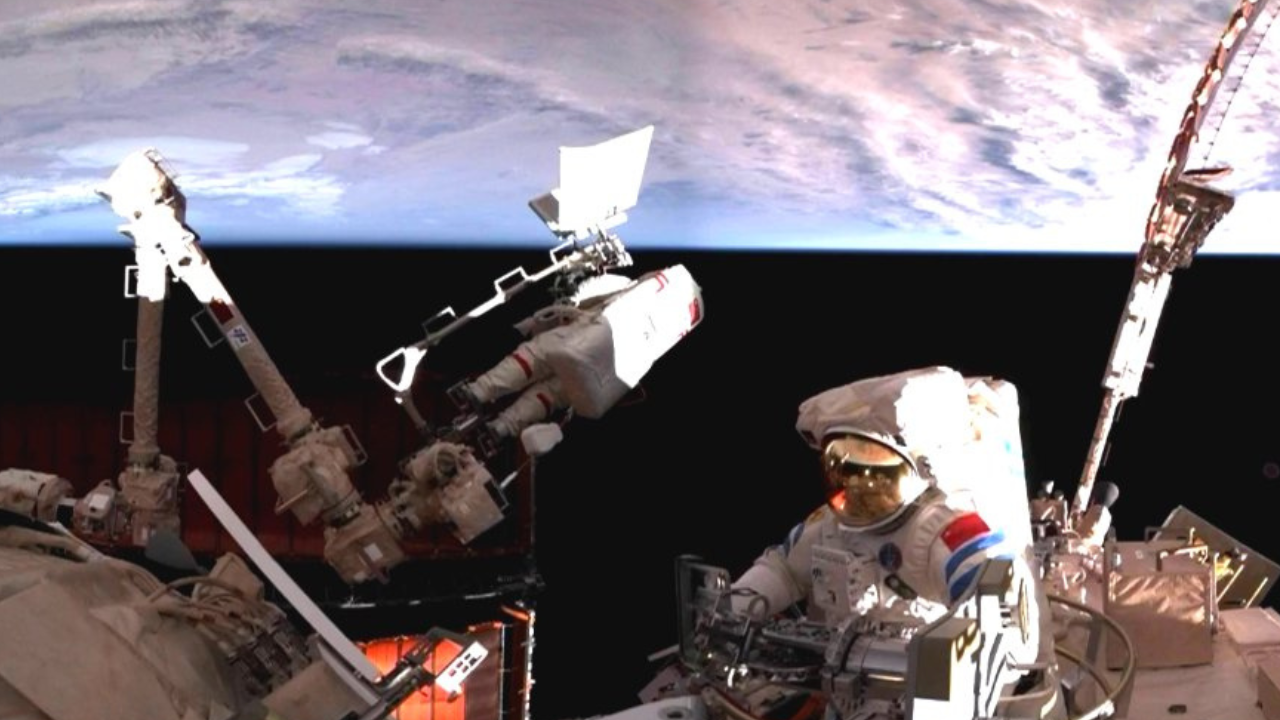 Longest Spacewalk: 'Full success': Chinese astronauts break record