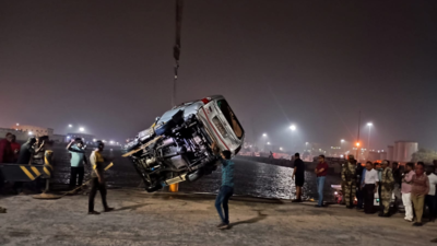 Driver feared dead as car plunges into sea at Chennai Harbour, coast guard officer escapes