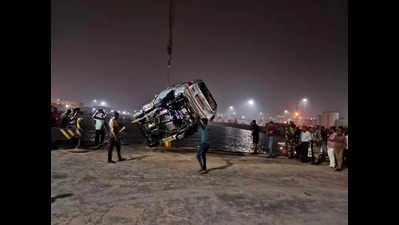 Car plunges into sea at Chennai port; sailor escapes, driver missing