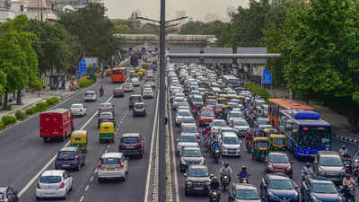 Traffic advisory: Avoid Kalindi Kunj Junction due to Delhi-Mumbai Expressway construction