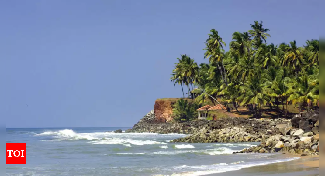 As iconic Kovalam rides into the sunset, Vizhinjam makes waves