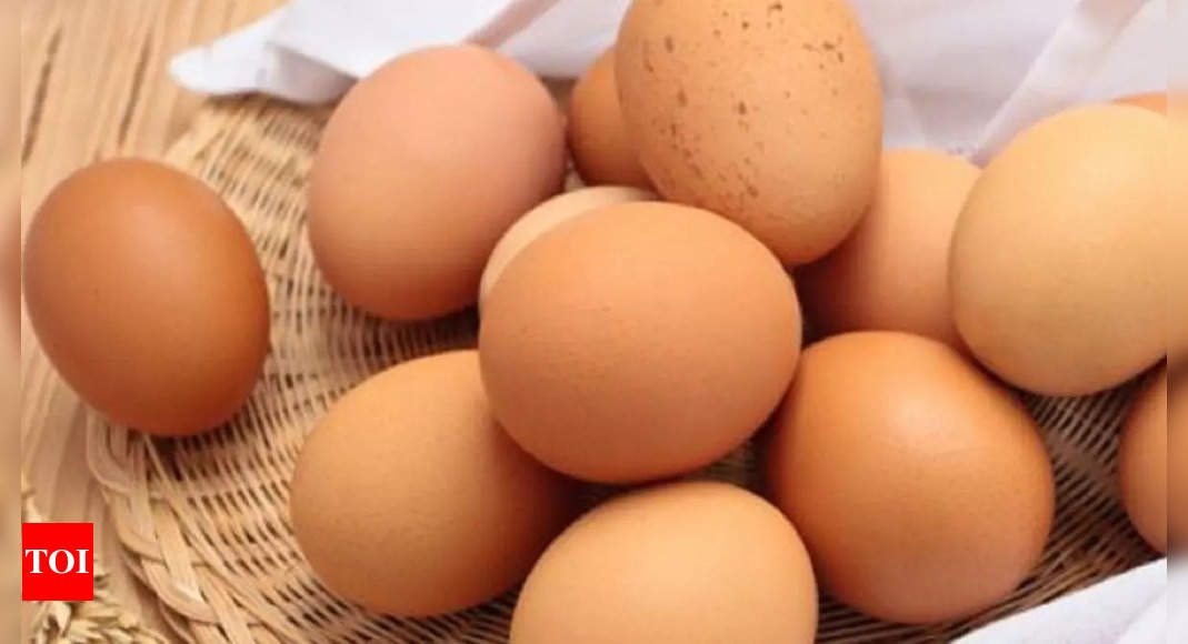 Bihar Principal found stealing Mid-Day meals eggs