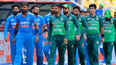 'Border pe stadium': Pakistan batter offers bizarre solution for Indo-Pak matches