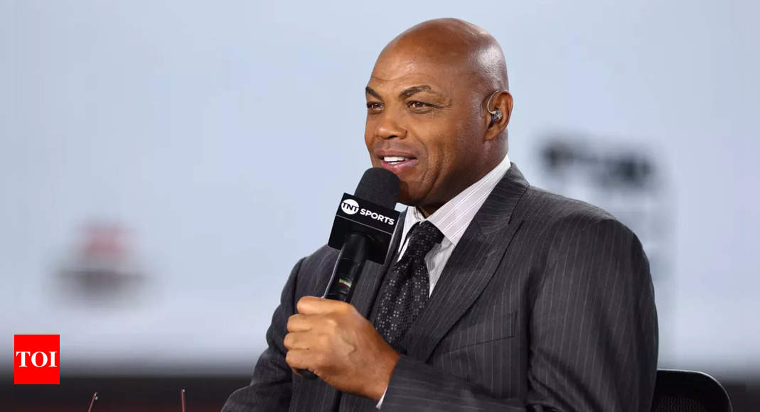 Charles Barkley steals the show with hilarious Christmas meltdown