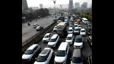 HC flags ‘drastic’ rise in AQI, tells state to ease traffic jams