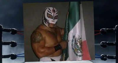 Rey Mysterio - Figure 1