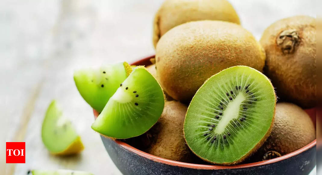 6 Lesser-known reasons to include Kiwi in the daily diet