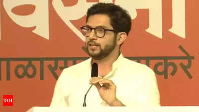 Aditya Thackeray accuses Deepak Kesarkar of corruption in school uniform scheme