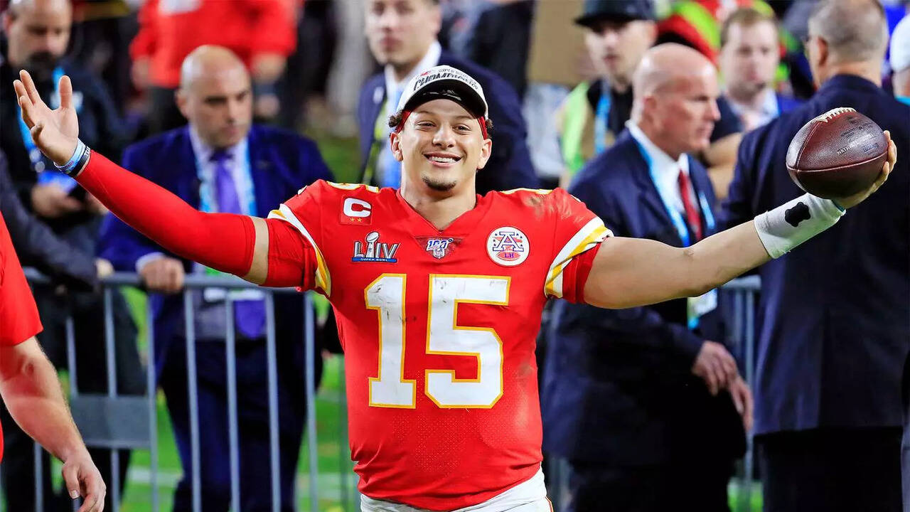 Patrick Mahomes' injury-free walk into Arrowhead Stadium sparks controversy  and questions among fans over his recent injury | NFL News - Times of India