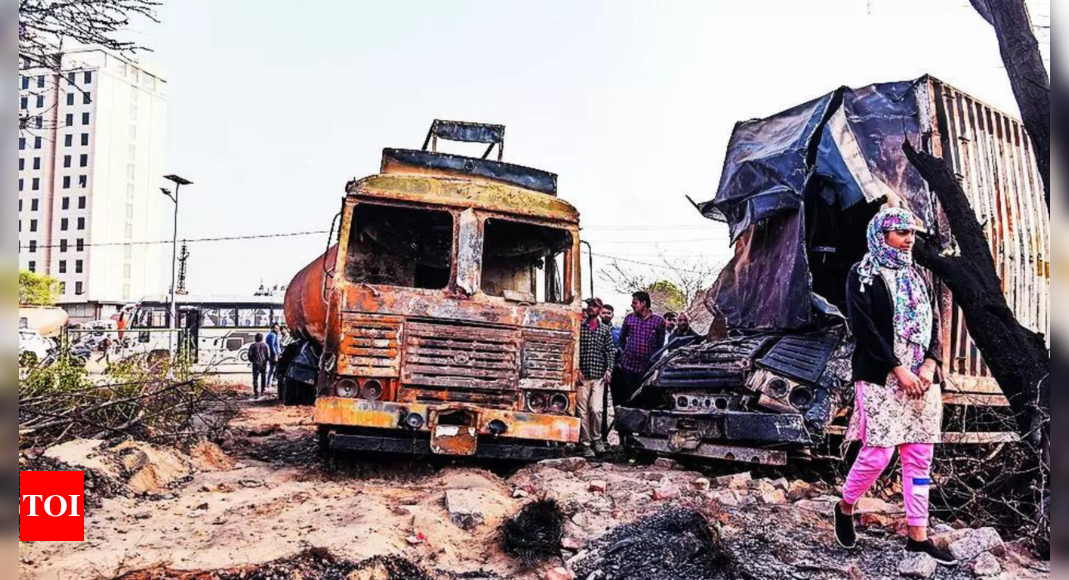 Jaipur LPG tanker explosion: Death toll rises to 13, 3 critical